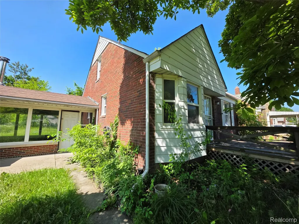 16433 Manning Street Detroit City MI 48205