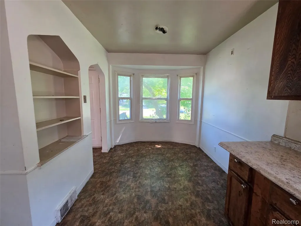 16433 Manning Street Detroit City MI 48205