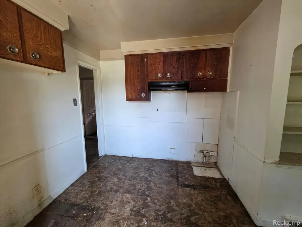 16433 Manning Street Detroit City MI 48205