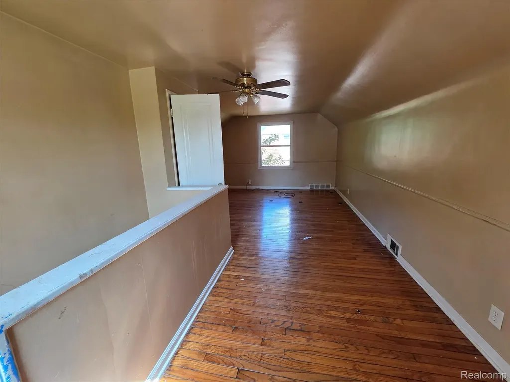 16433 Manning Street Detroit City MI 48205