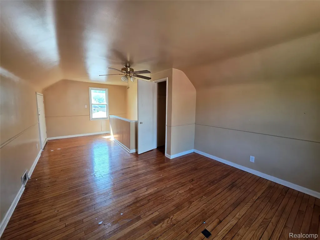 16433 Manning Street Detroit City MI 48205