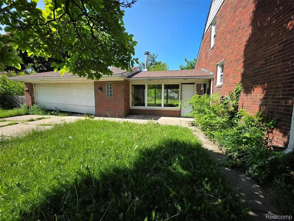 16433 Manning Street Detroit City MI 48205