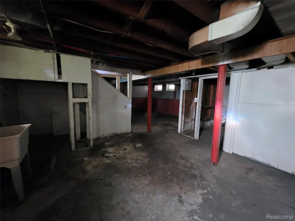 16433 Manning Street Detroit City MI 48205