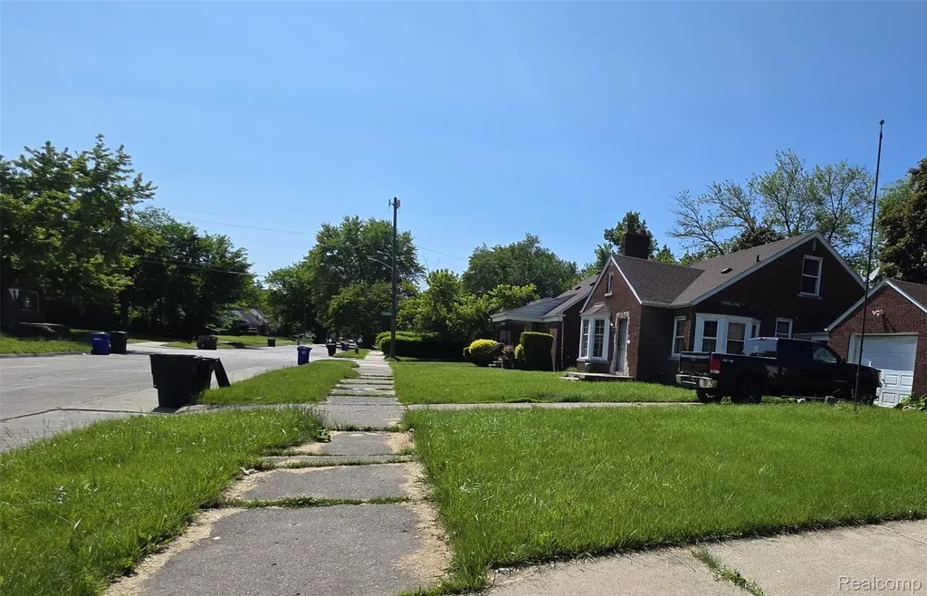 16433 Manning Street Detroit City MI 48205