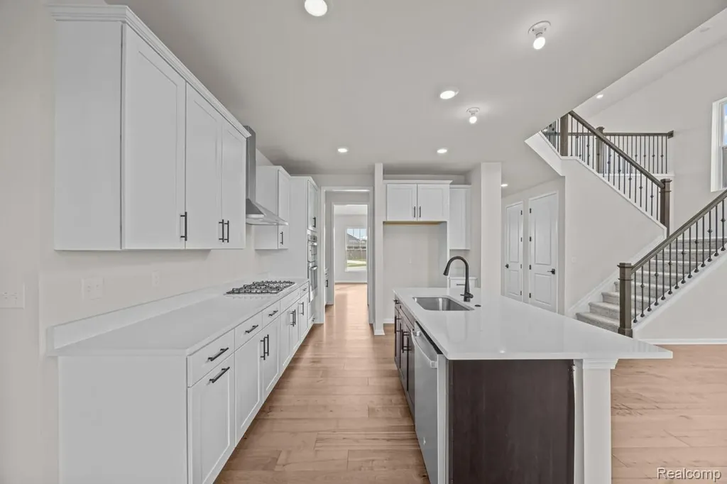 61904 Hevel Lane Washington Township MI 48094