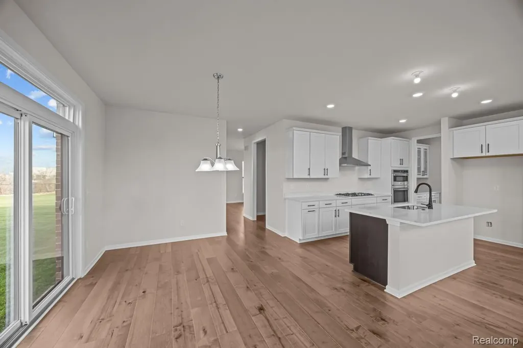 61904 Hevel Lane Washington Township MI 48094