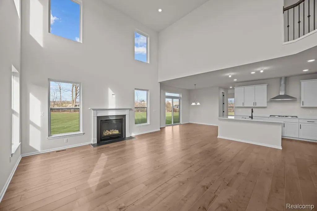 61904 Hevel Lane Washington Township MI 48094