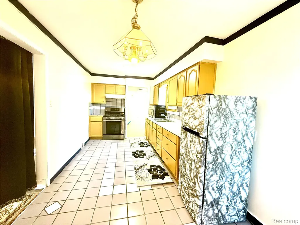 19643 Caldwell Street Detroit City MI 48234