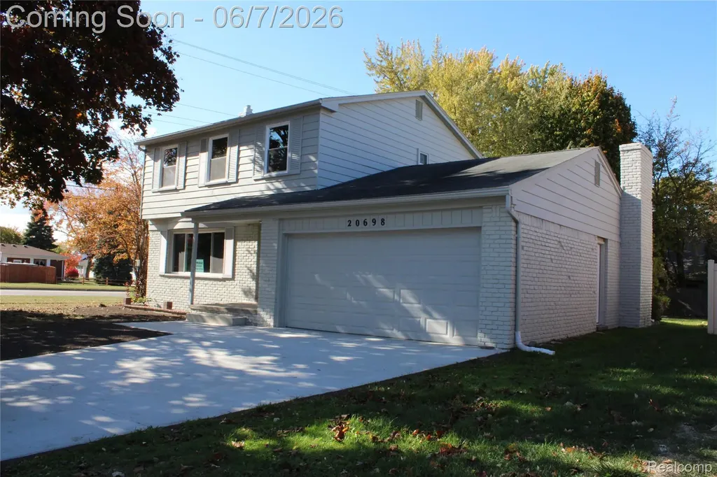 20698 Coachwood Road Riverview City MI 48193