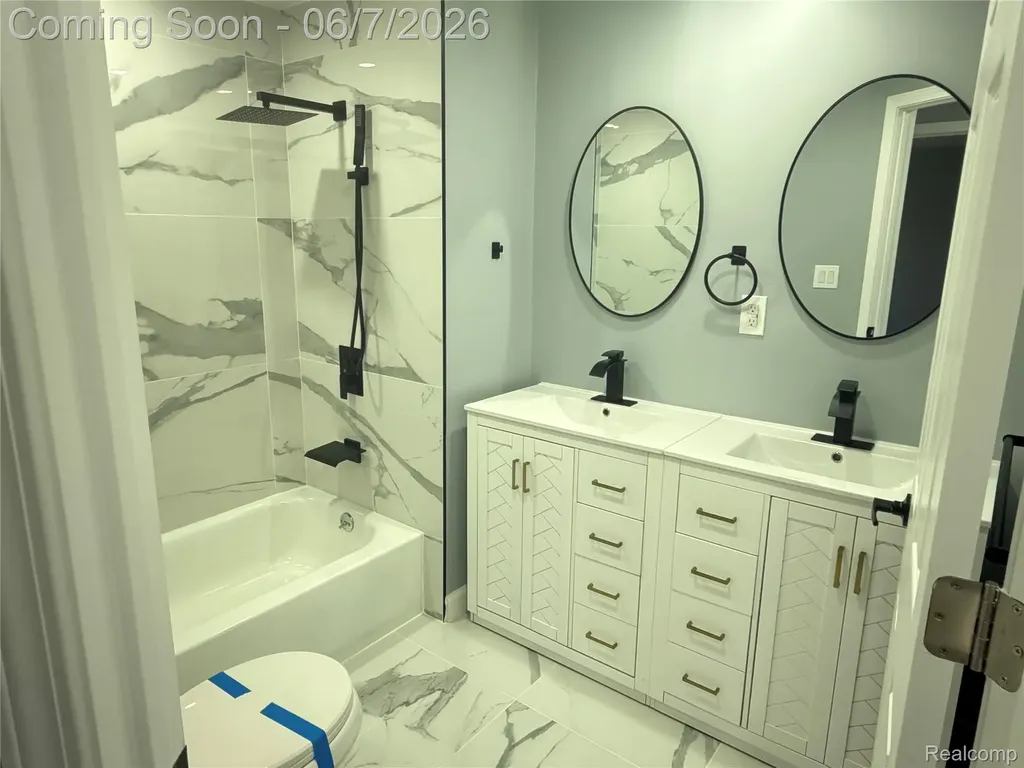 20698 Coachwood Road Riverview City MI 48193