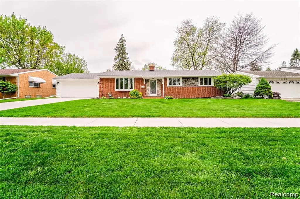 10804 Kolb Avenue Allen Park City MI 48101
