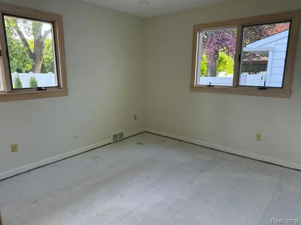 10804 Kolb Avenue Allen Park City MI 48101