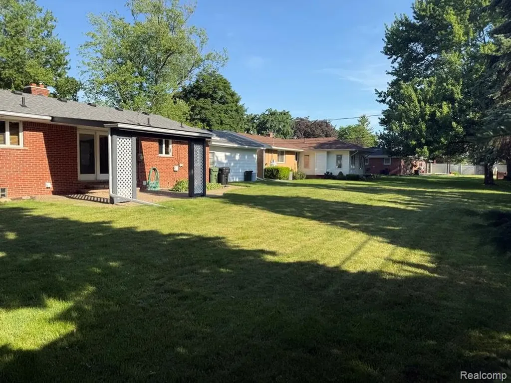 10804 Kolb Avenue Allen Park City MI 48101