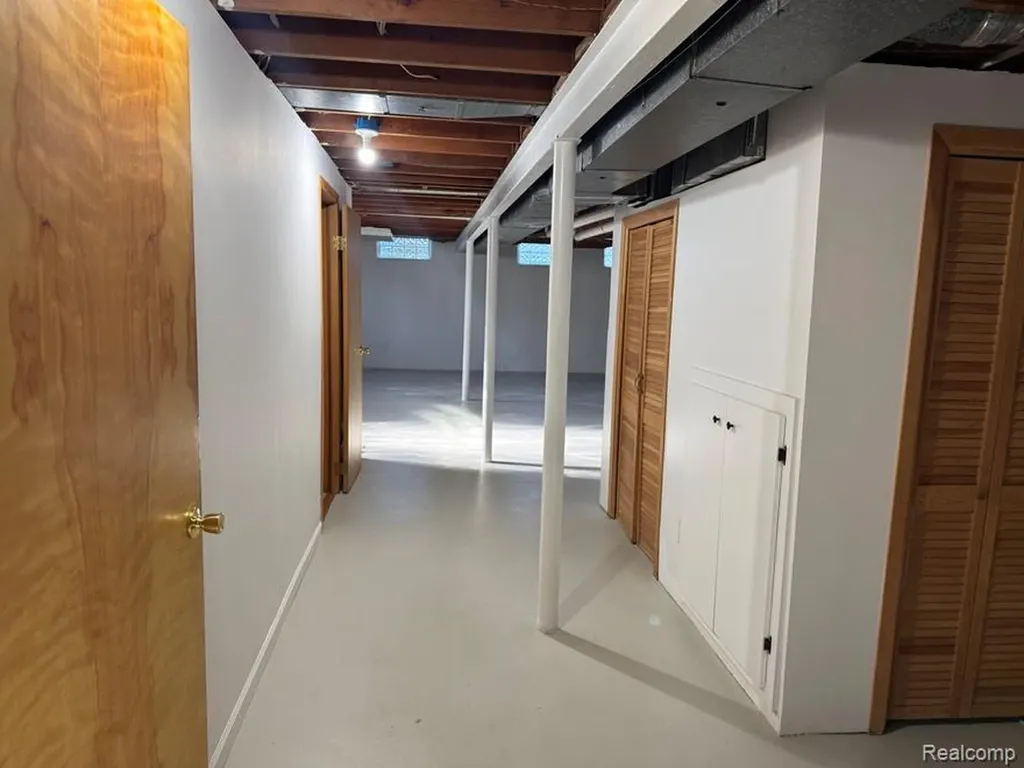 10804 Kolb Avenue Allen Park City MI 48101