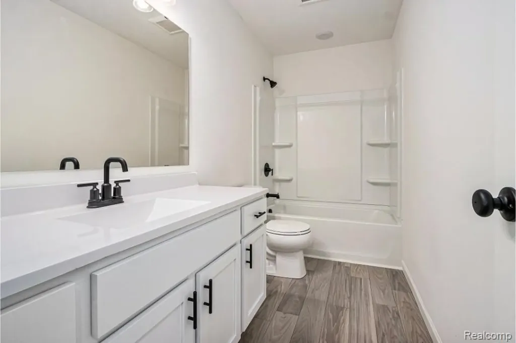 5421 Lily Ann Lane Dryden Township MI 48428