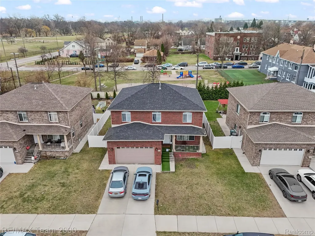 9957 Tuxedo Street Dearborn City MI 48120