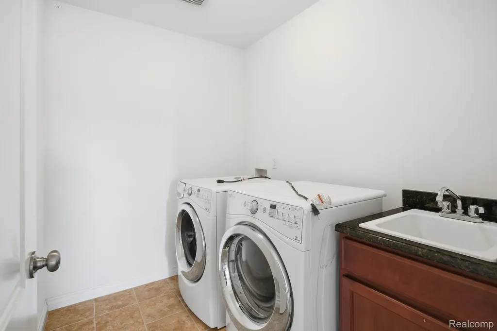 4267 Chandi Court Pittsfield Charter Township MI 48197