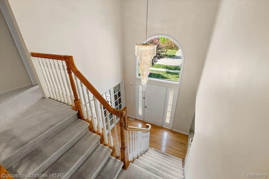4708 Holland Drive Troy City MI 48085