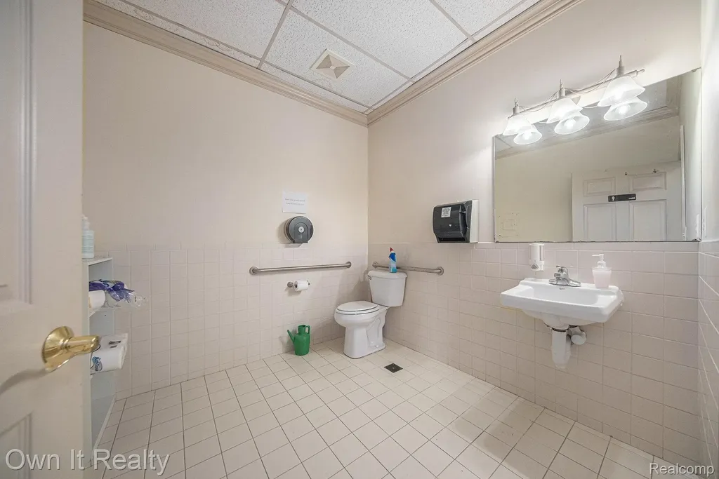 35540 W Michigan Avenue Wayne City MI 48184