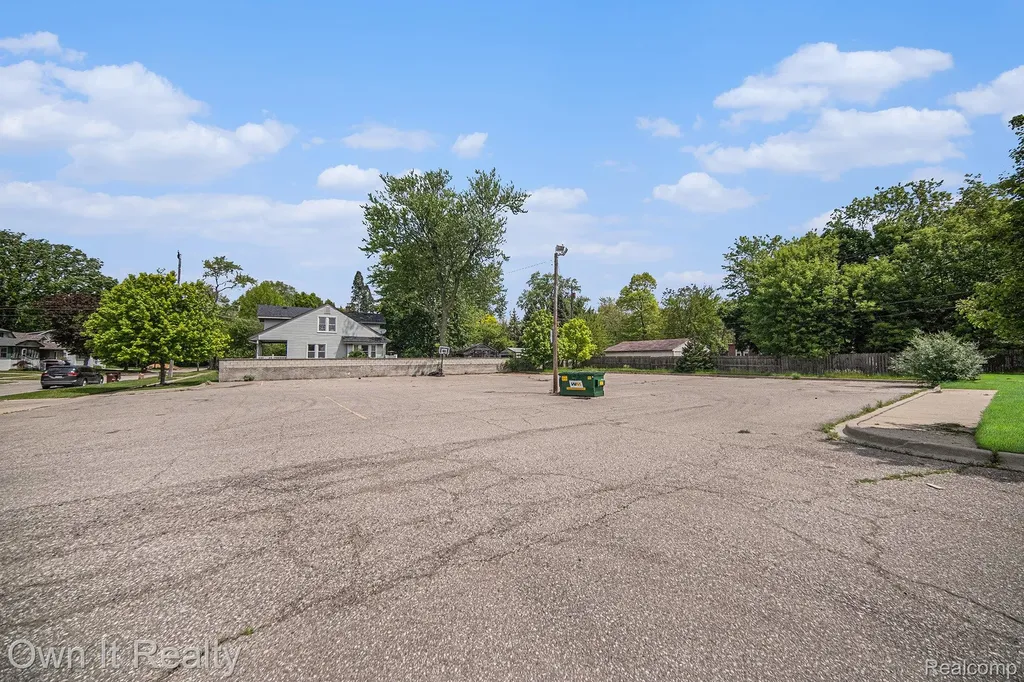 35540 W Michigan Avenue Wayne City MI 48184