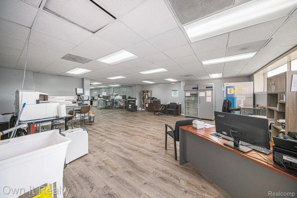 35540 W Michigan Avenue Wayne City MI 48184
