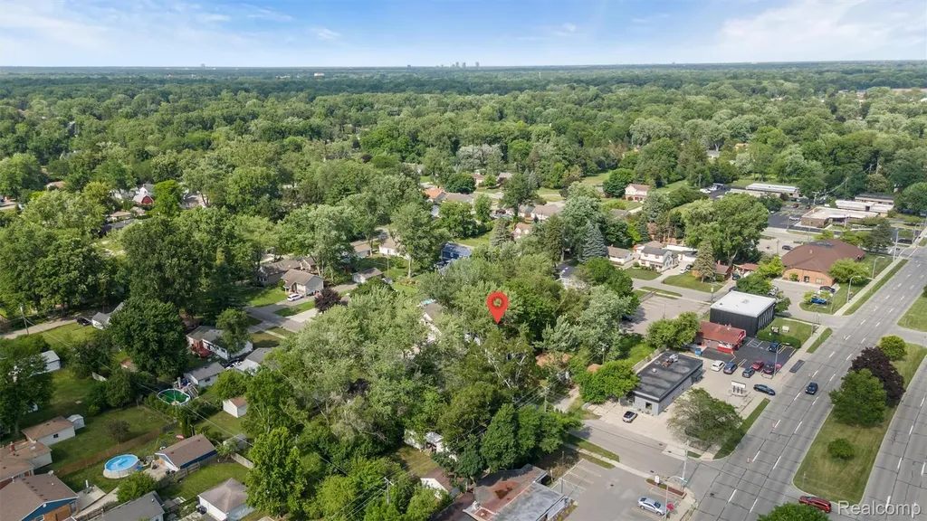 15326 Brookfield Street Livonia City MI 48154