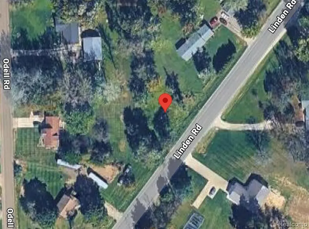 11360 Linden Road Fenton Charter Township MI 48451