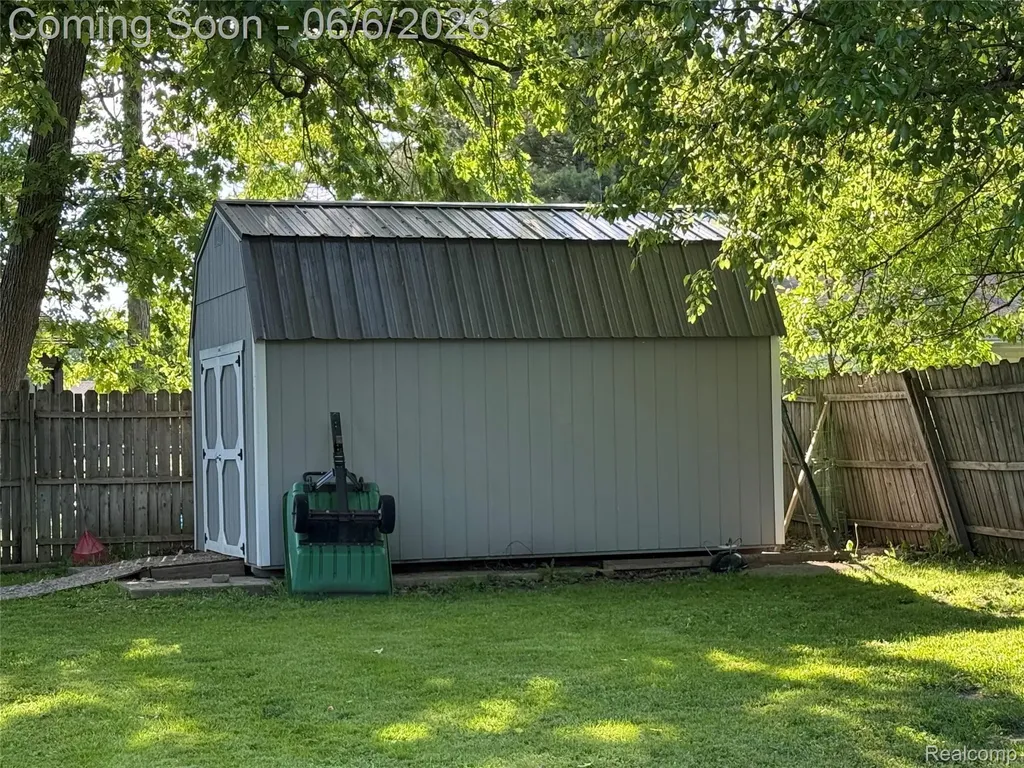 4413 Winters Drive Genesee Charter Township MI 48506