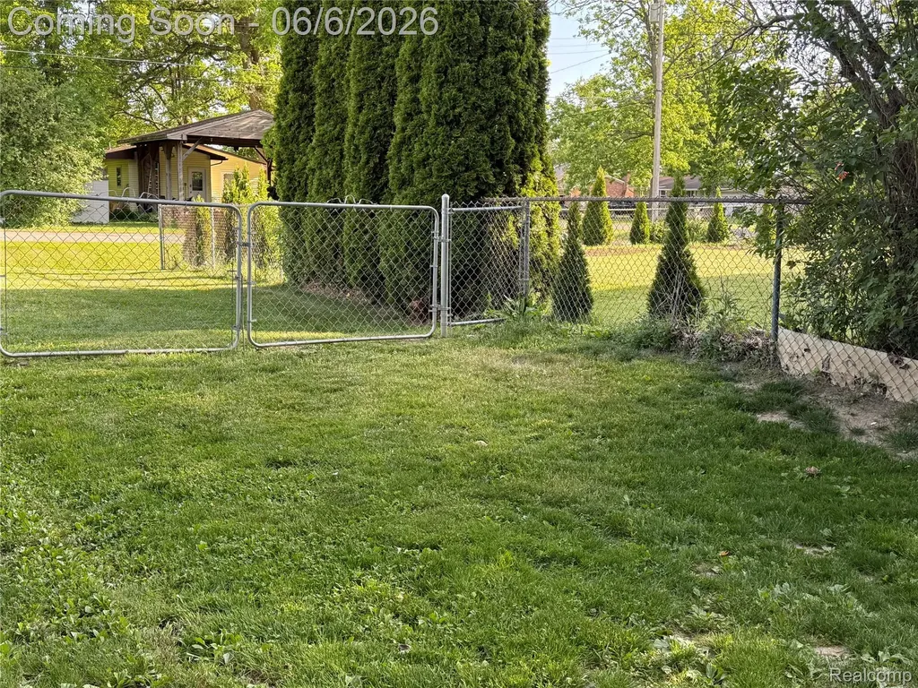 4413 Winters Drive Genesee Charter Township MI 48506