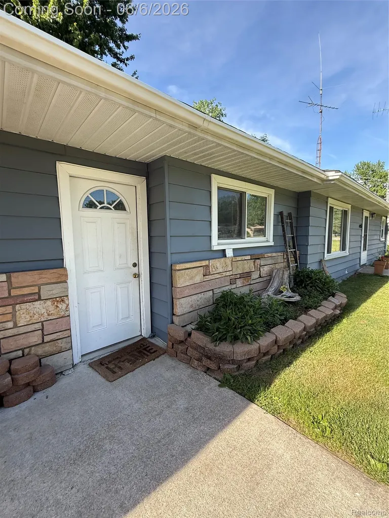 4413 Winters Drive Genesee Charter Township MI 48506