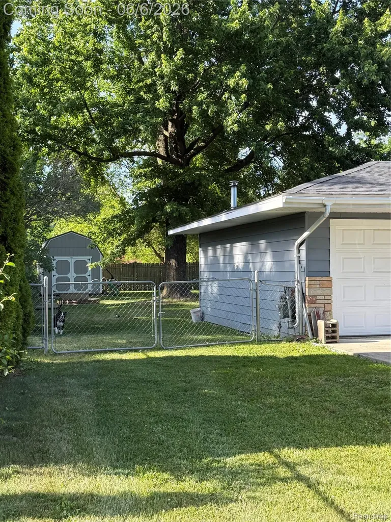 4413 Winters Drive Genesee Charter Township MI 48506