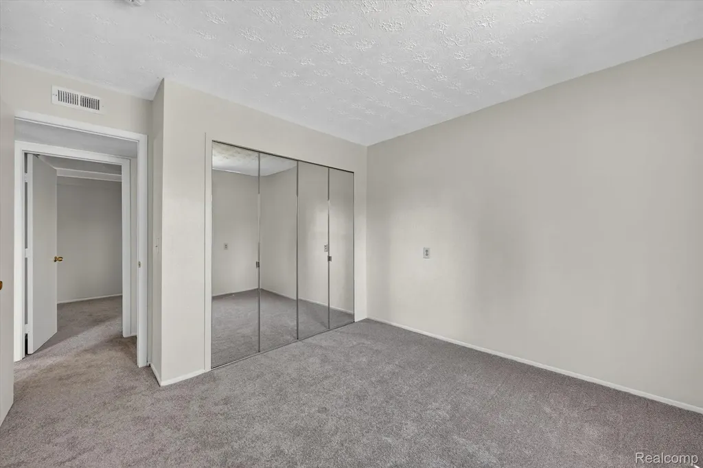 8735 Green Willow Street Brighton City MI 48116