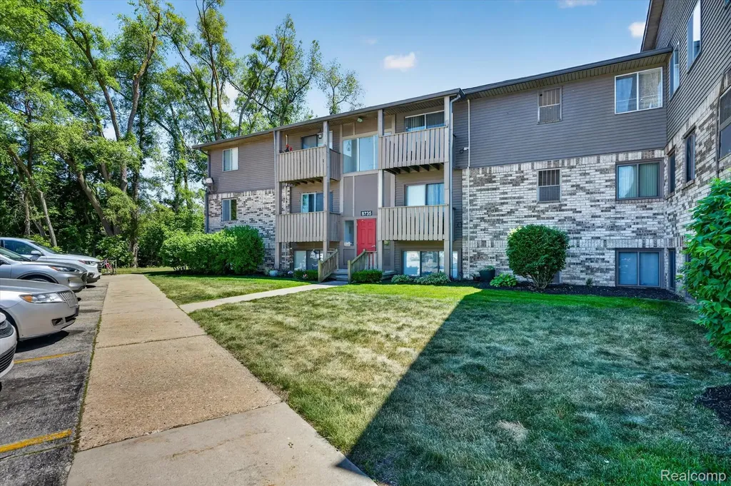8735 Green Willow Street Brighton City MI 48116