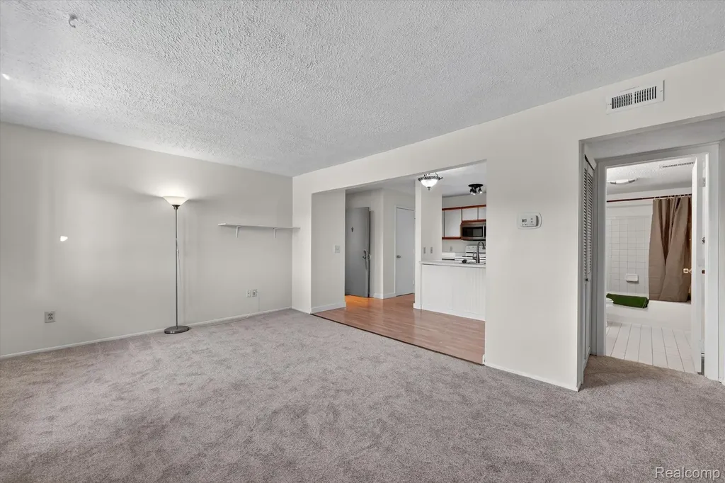 8735 Green Willow Street Brighton City MI 48116