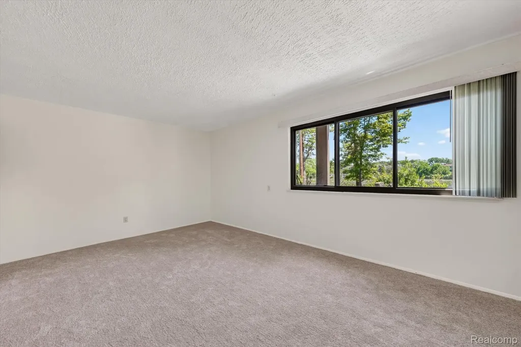 8735 Green Willow Street Brighton City MI 48116