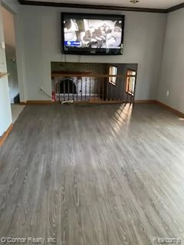 39480 Baroque Boulevard Clinton Charter Township MI 48038