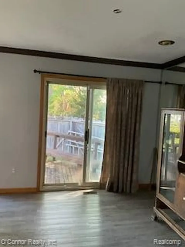 39480 Baroque Boulevard Clinton Charter Township MI 48038