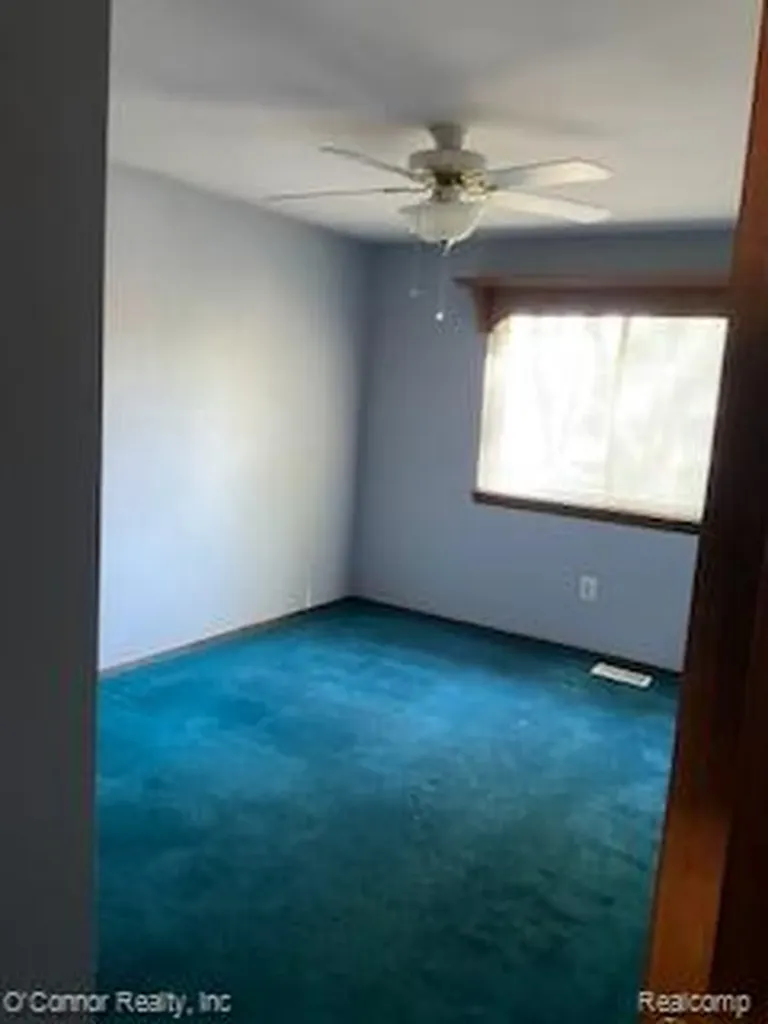 39480 Baroque Boulevard Clinton Charter Township MI 48038
