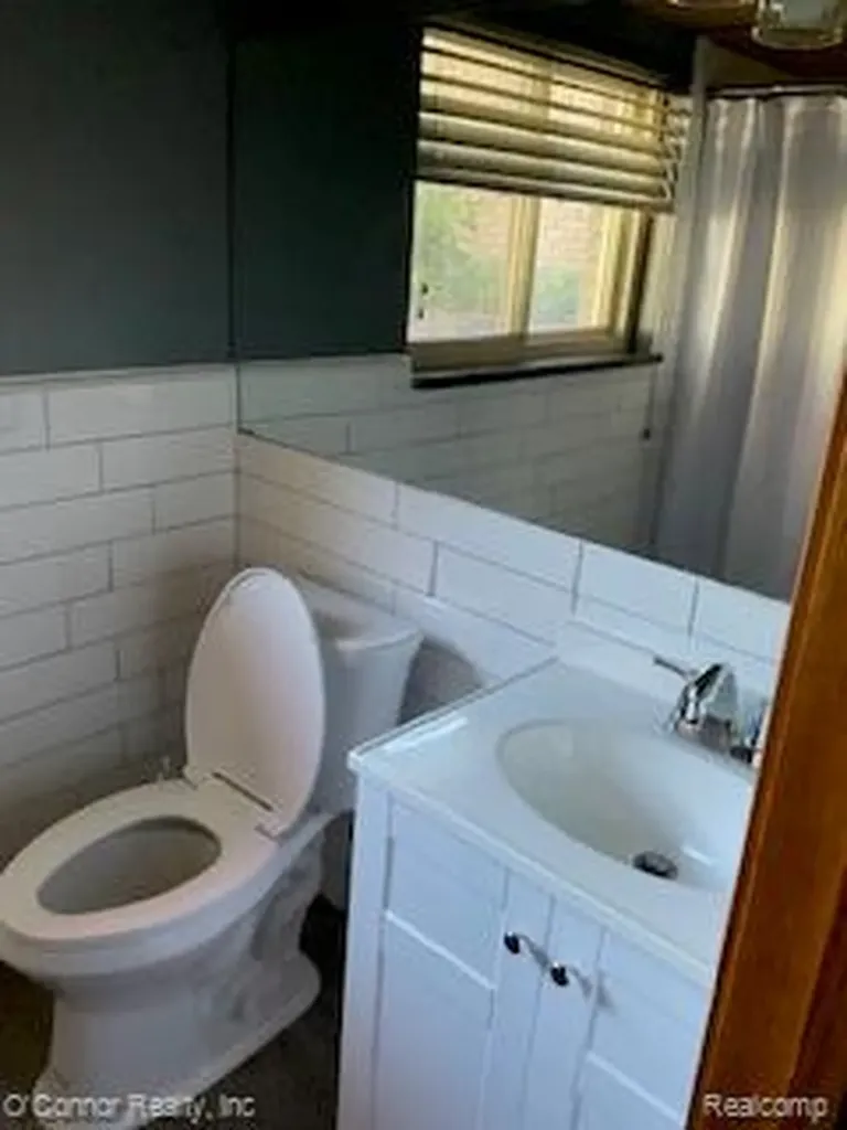 39480 Baroque Boulevard Clinton Charter Township MI 48038