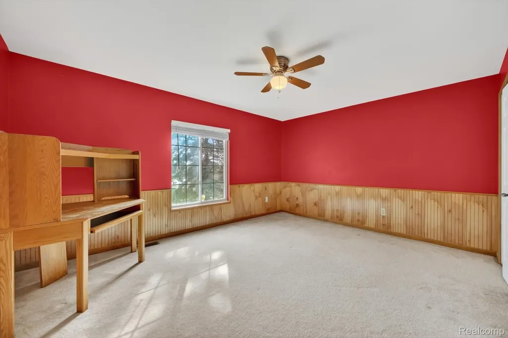 611 Thornehill Trail Oxford Village MI 48371
