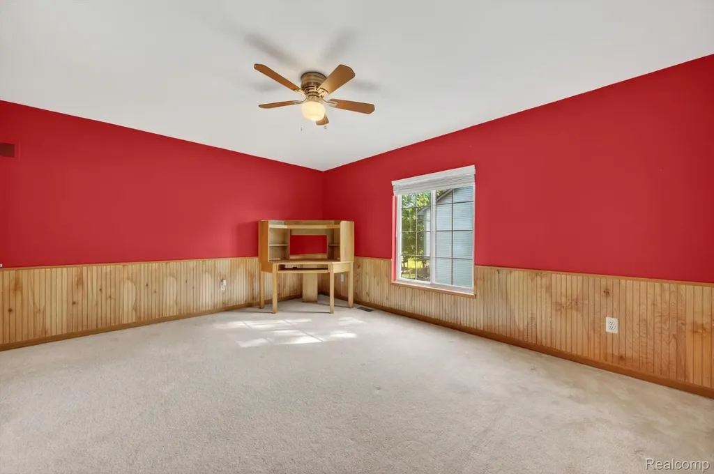 611 Thornehill Trail Oxford Village MI 48371