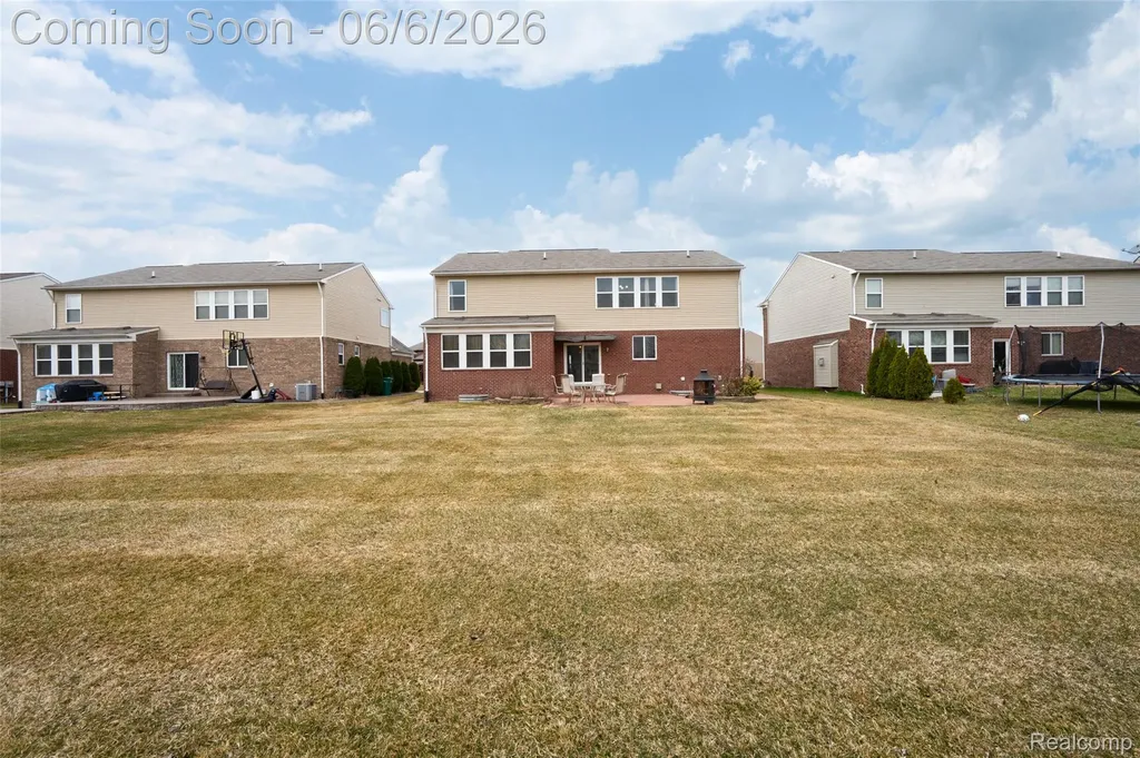 49184 Gracechurch Road Macomb Township MI 48044