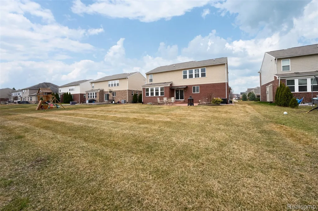49184 Gracechurch Road Macomb Township MI 48044