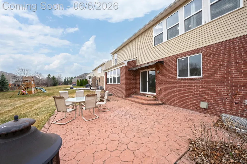 49184 Gracechurch Road Macomb Township MI 48044