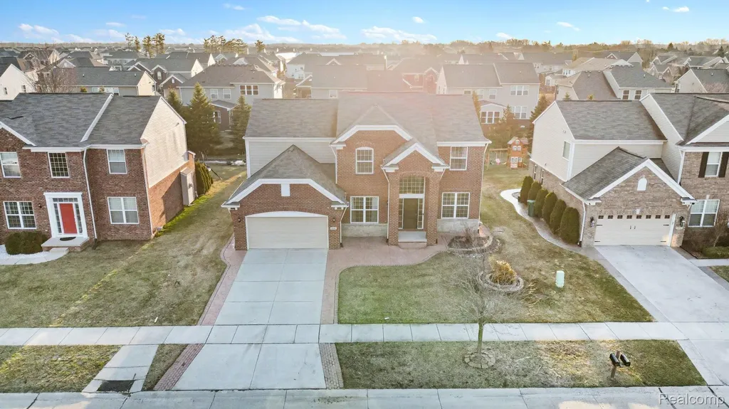 49184 Gracechurch Road Macomb Township MI 48044