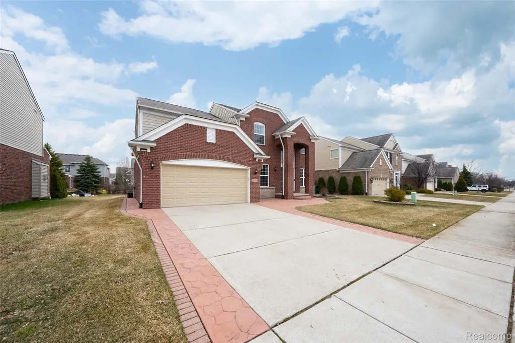 49184 Gracechurch Road Macomb Township MI 48044
