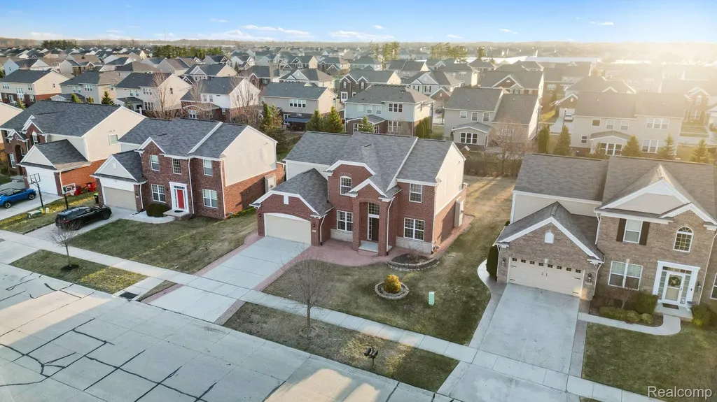 49184 Gracechurch Road Macomb Township MI 48044
