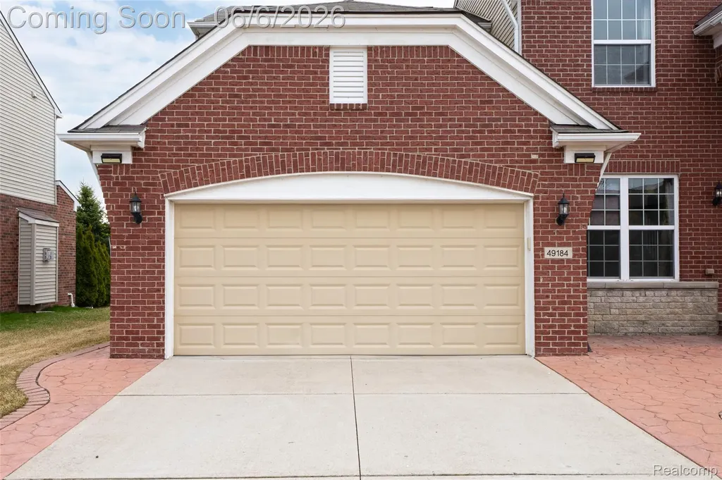 49184 Gracechurch Road Macomb Township MI 48044