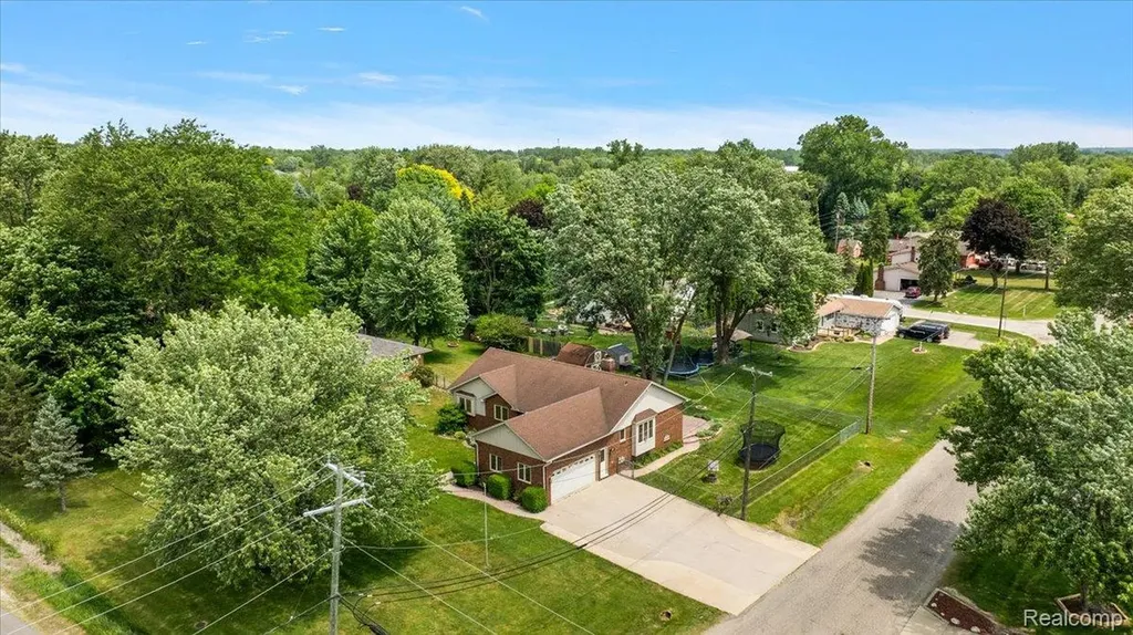60718 Campground Road Washington Township MI 48094