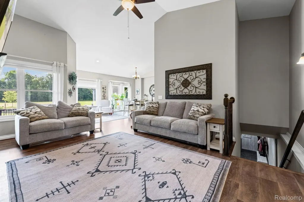 751 Nelson William Drive Brandon Charter Township MI 48462